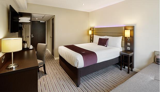 Premier Inn London Elstree / Borehamwood Exterior photo